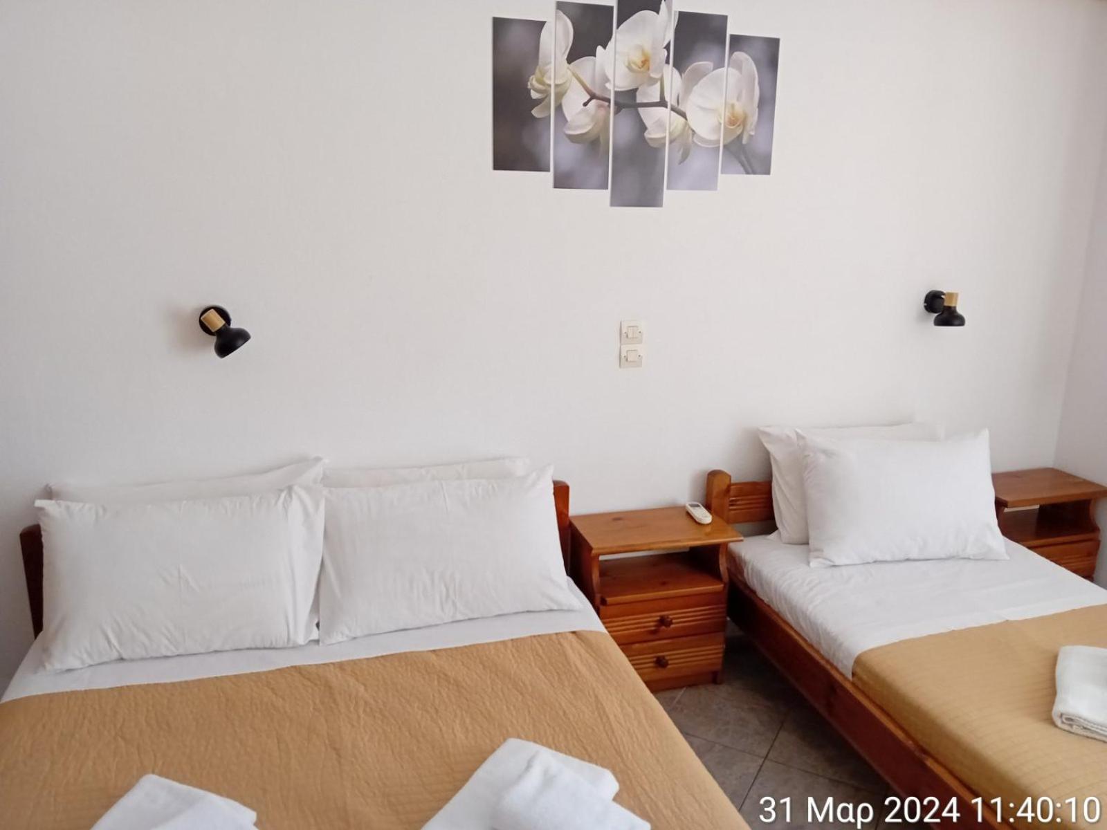 Happy Days Apartment อาเยียกาลินี ภายนอก รูปภาพ